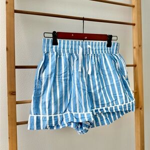 Old Navy High Waist Blue and White Striped Shorts Boxer